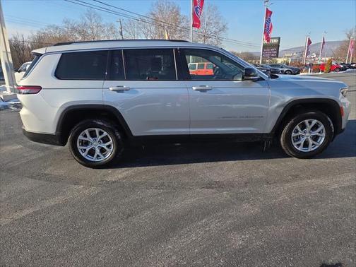 2023 Jeep Grand Cherokee L Limited 4x4
