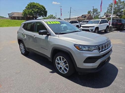 2022 Jeep Compass Latitude Lux 4x4