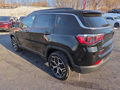 Diamond Black 2026 Jeep Compass Limited