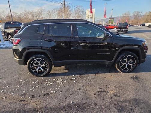 Diamond Black 2026 Jeep Compass Limited