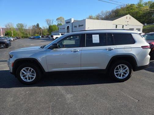 Silver Zynith 2023 Jeep Grand Cherokee L Laredo