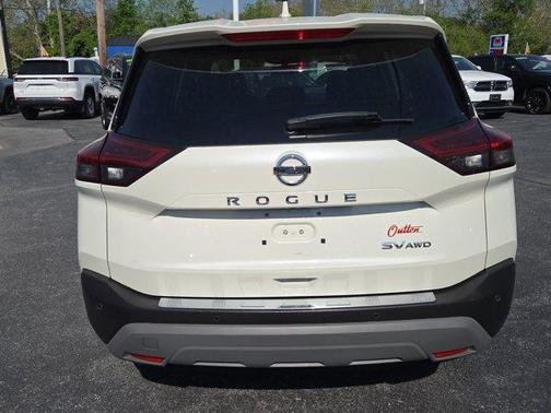 White 2021 Nissan Rogue SV