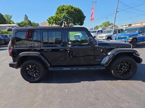 Black Clearcoat 2021 Jeep Wrangler Unlimited 4xe Sahara
