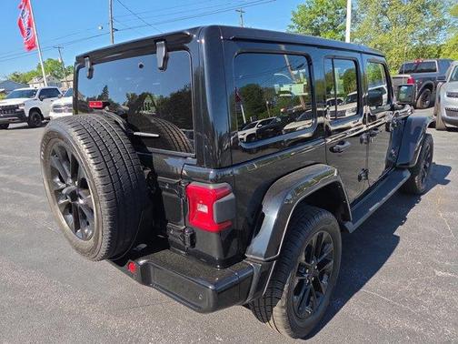 Black Clearcoat 2021 Jeep Wrangler Unlimited 4xe Sahara