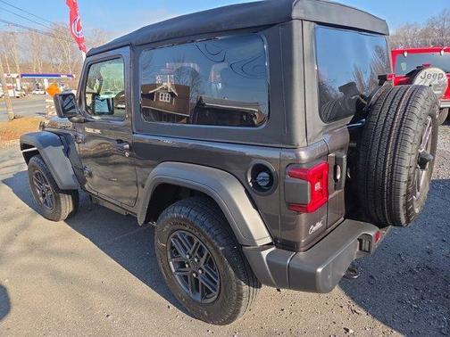 Granite Crystal Clearcoat Metallic 2026 Jeep Wrangler Sport