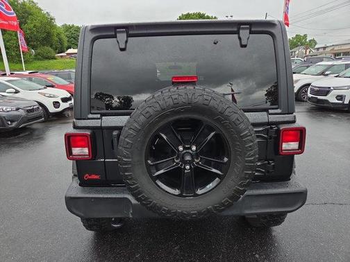Black Clearcoat 2021 Jeep Wrangler Unlimited Sport Altitude