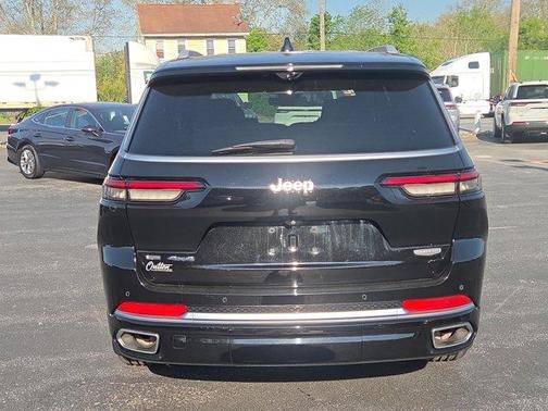 Diamond Black 2022 Jeep Grand Cherokee L Summit