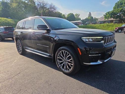 Diamond Black 2022 Jeep Grand Cherokee L Summit