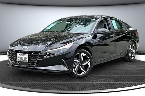 Black 2023 Hyundai ELANTRA HEV Limited