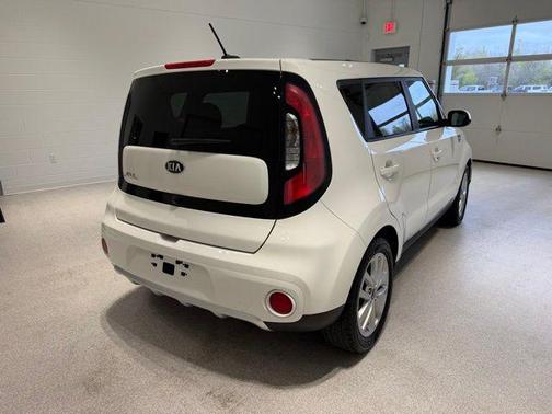Clear White 2017 Kia Soul +