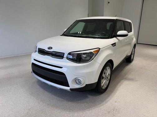 Clear White 2017 Kia Soul +