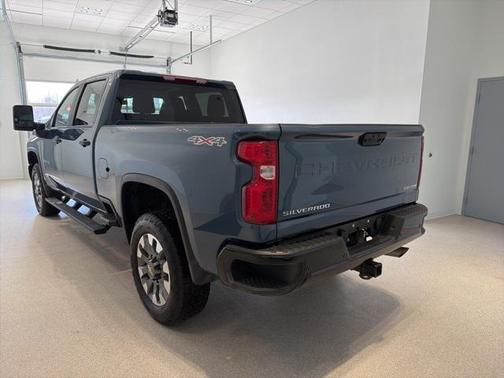 2024 Chevrolet Silverado 2500 Custom