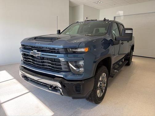 2024 Chevrolet Silverado 2500 Custom