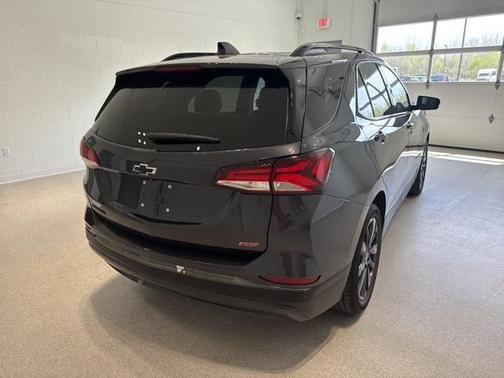 2022 Chevrolet Equinox FWD RS