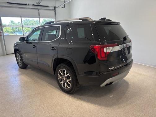 2023 GMC Acadia FWD SLE
