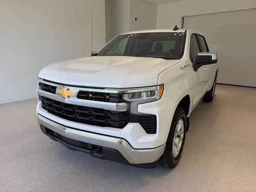 Summit White 2022 Chevrolet Silverado 1500 LT