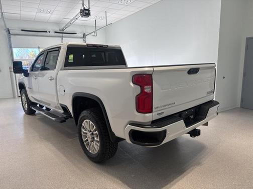 2022 Chevrolet Silverado 2500 High Country
