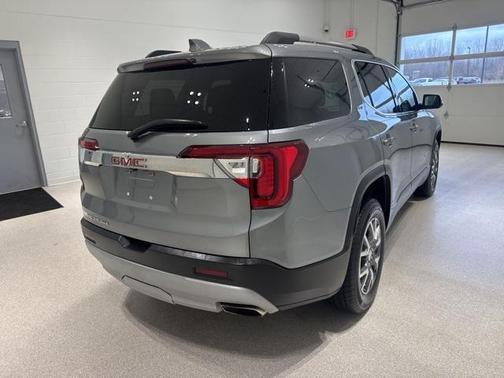 2023 GMC Acadia FWD SLT