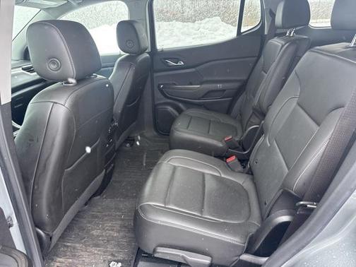 2023 GMC Acadia FWD SLT