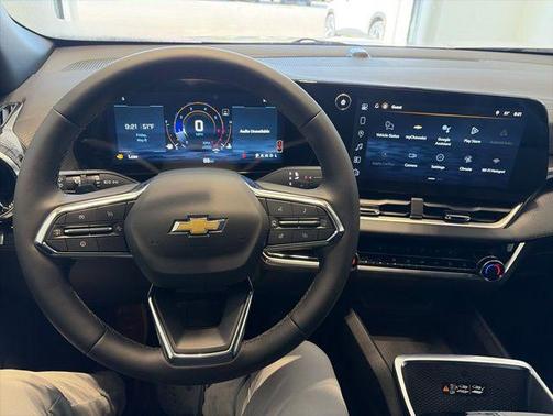Summit White 2026 Chevrolet Equinox 1LT