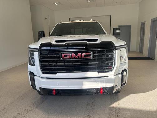 2024 GMC Sierra 2500 AT4