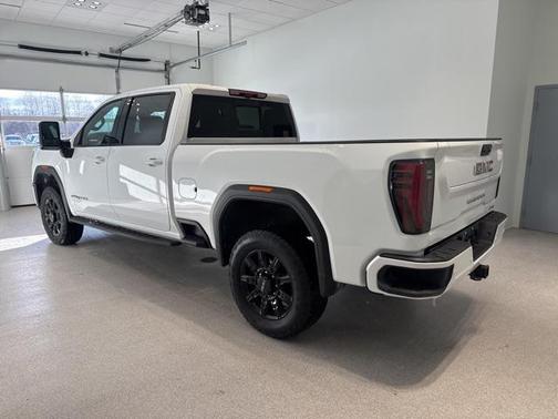 2024 GMC Sierra 2500 AT4