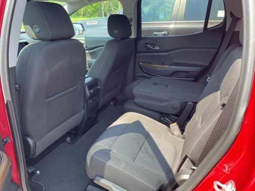 2022 GMC Acadia FWD SLE