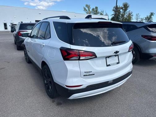 2022 Chevrolet Equinox FWD RS