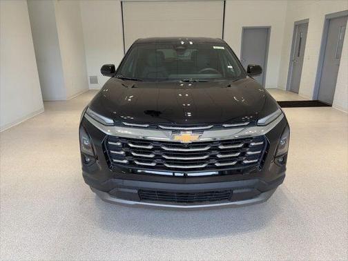 Mosaic Black Metallic 2026 Chevrolet Equinox 1LT