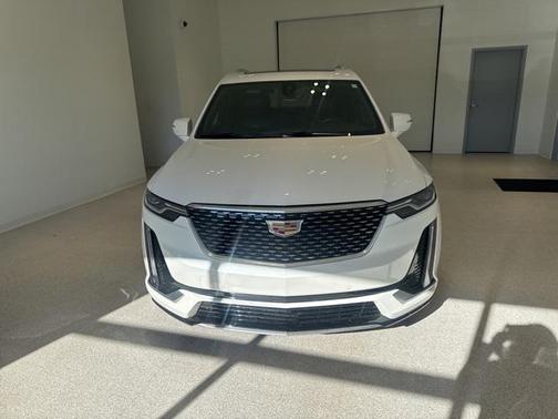 2025 Cadillac XT6 Luxury AWD