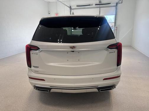 2025 Cadillac XT6 Luxury AWD