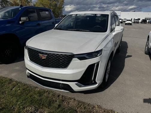 2025 Cadillac XT6 Luxury AWD