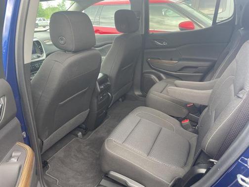2023 GMC Acadia FWD SLE