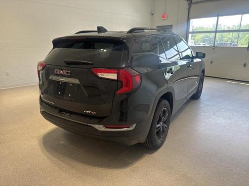 2023 GMC Terrain AWD AT4