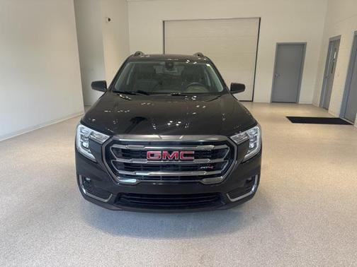 2023 GMC Terrain AWD AT4