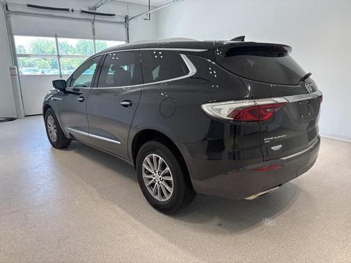 2023 Buick Enclave Essence AWD