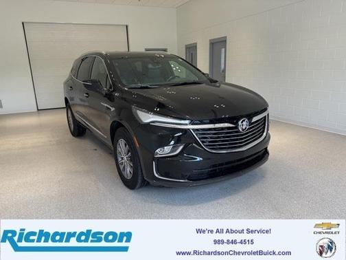 2023 Buick Enclave Essence AWD