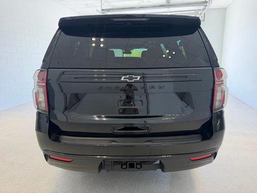 Black 2023 Chevrolet Suburban 4WD Z71