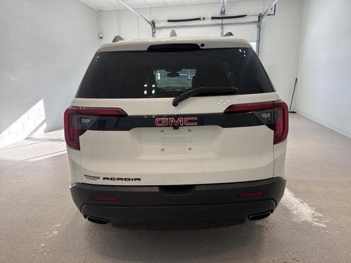 2023 GMC Acadia FWD SLT