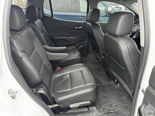 2023 GMC Acadia FWD SLT