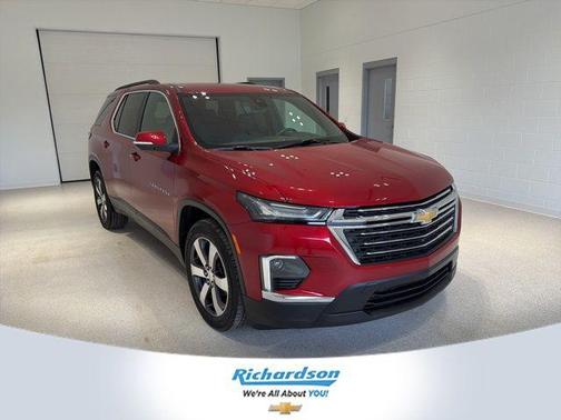 2023 Chevrolet Traverse LT Leather