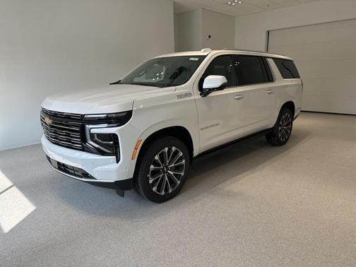 2025 Chevrolet Suburban 4WD High Country