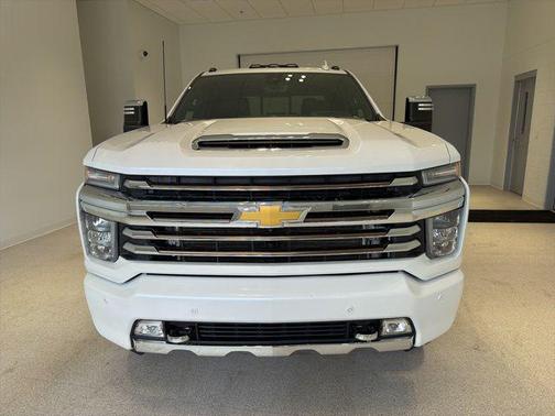 2022 Chevrolet Silverado 3500 High Country