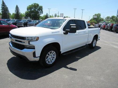 Photo 5 of 29 of 2020 Chevrolet Silverado 1500 LT