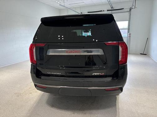2022 GMC Yukon 4WD AT4