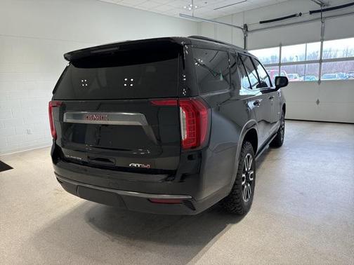 2022 GMC Yukon 4WD AT4