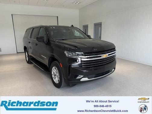 2023 Chevrolet Suburban LT