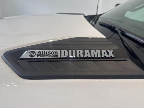 2025 Chevrolet Silverado 3500 LT