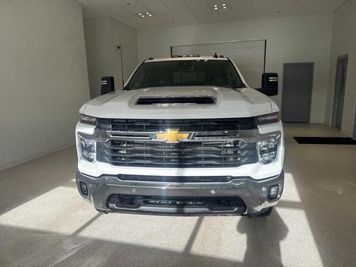 2025 Chevrolet Silverado 3500 LT