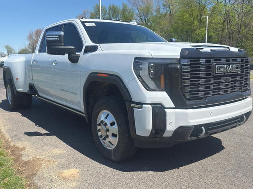 Glacier White Tricoat 2026 GMC Sierra 3500 Denali